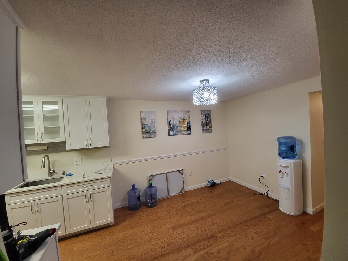 30 Walden Dr Unit 2, Natick, MA 01760 Condo for Rent in Natick, MA