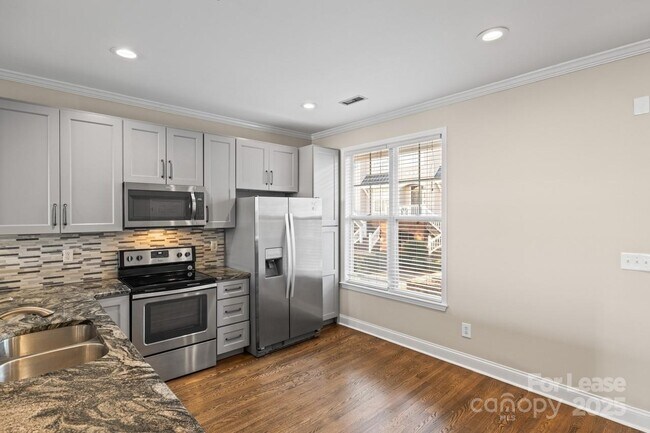 Foto del edificio - 853 Clarkson Mill Ct