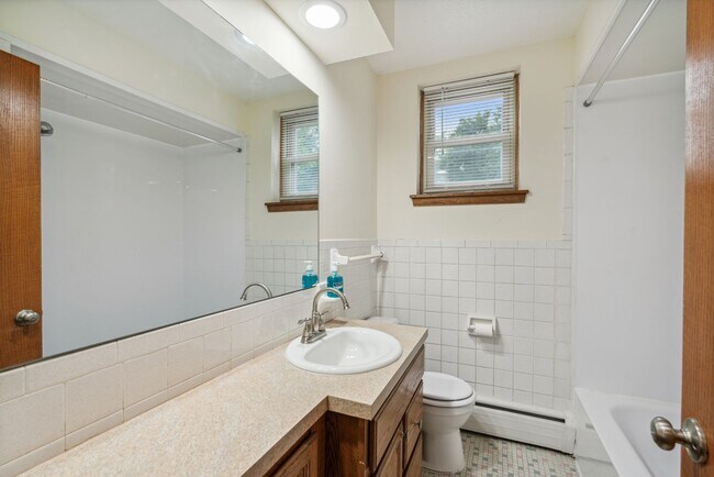 Foto del edificio - 5547 N Lyndale Ave