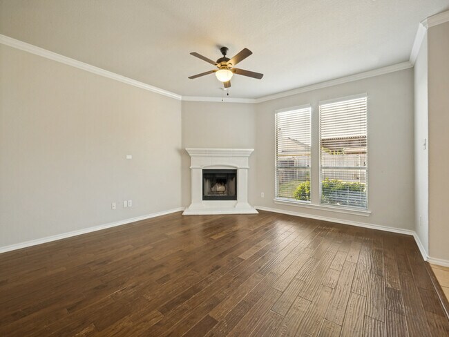 Foto del edificio - 3213 Hornbeam St