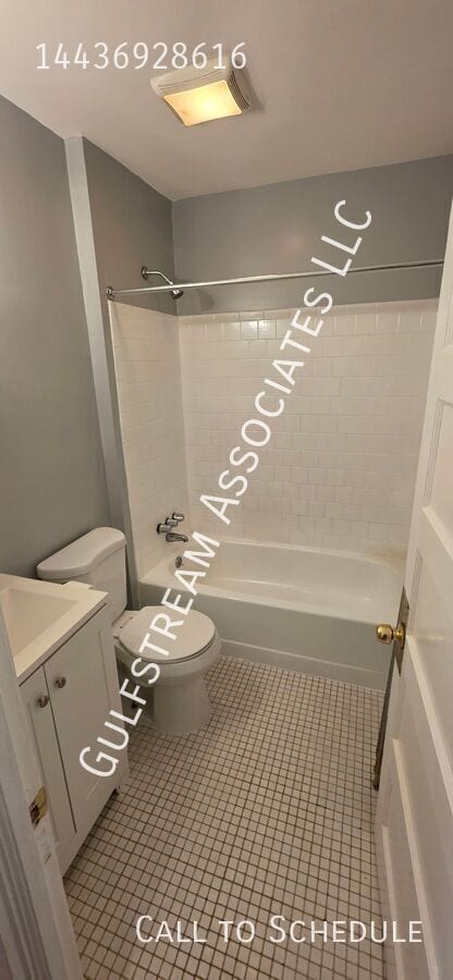 Building Photo - 3217 Avon Ave