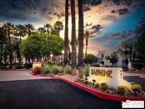 Building Photo - 401 El Cielo Rd
