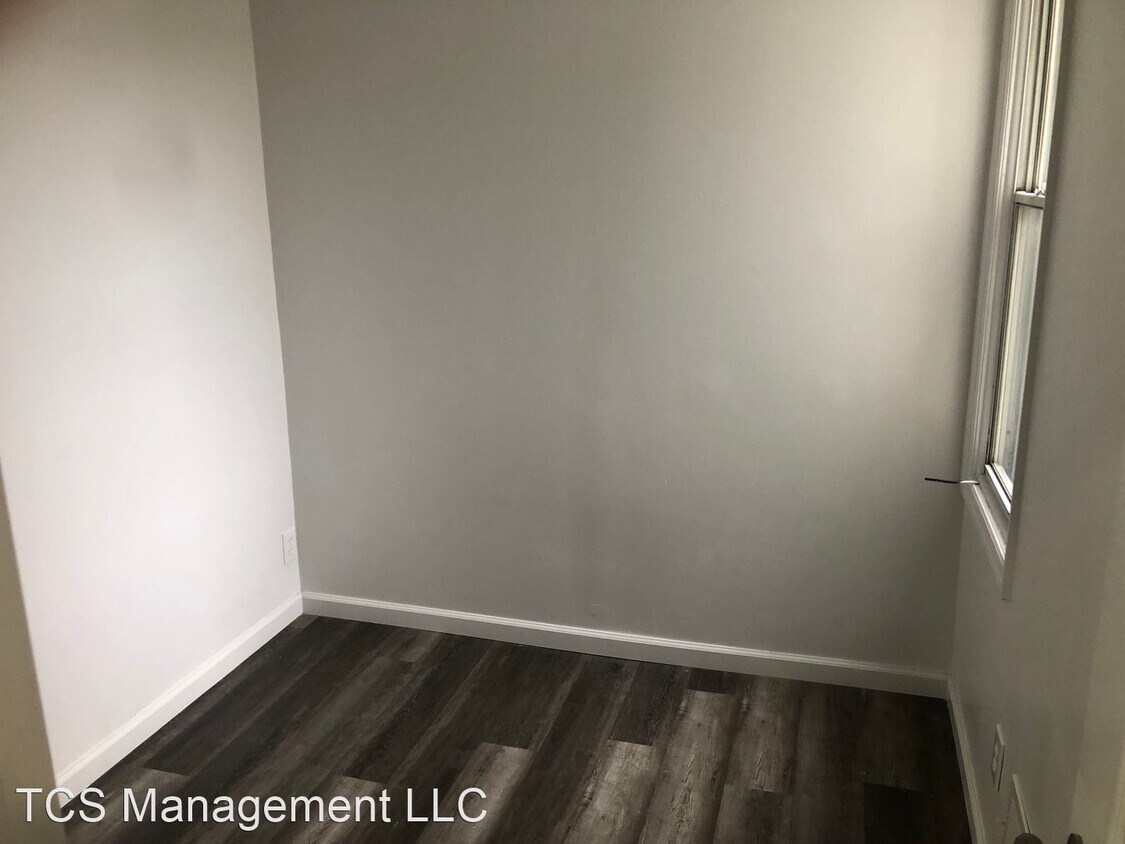 Foto principal - 3 br, 1.5 bath House - 1537 South 27th Street