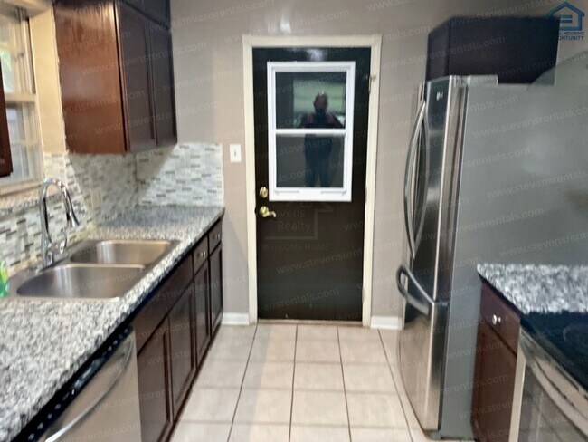 Foto del edificio - 4708 SE Sunnymeade