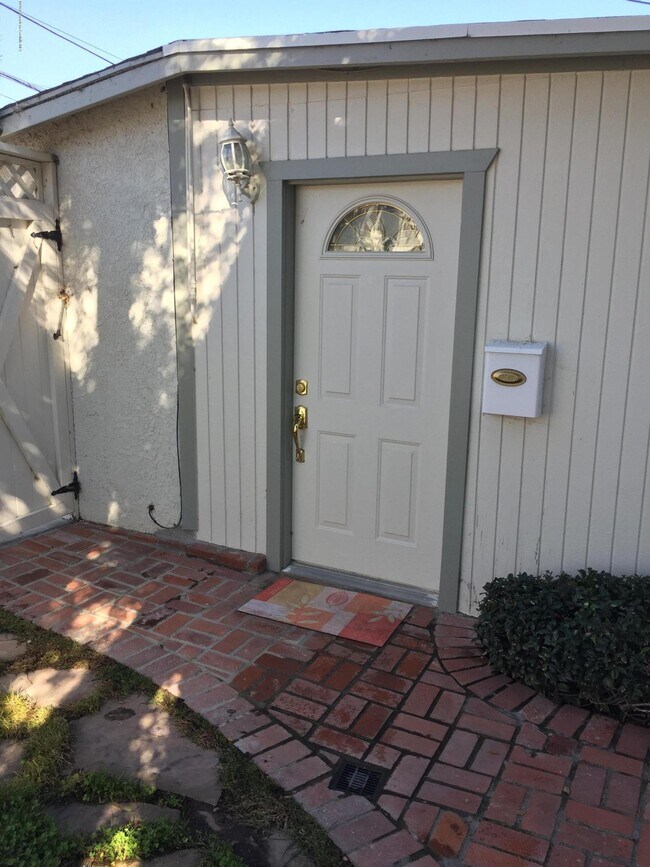 Building Photo - 24235 Los Codona Ave