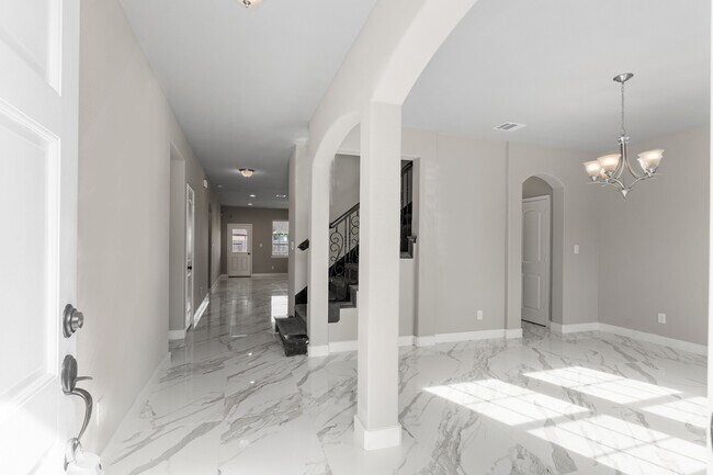 Building Photo - 6018 Mapleton Meadow Ln