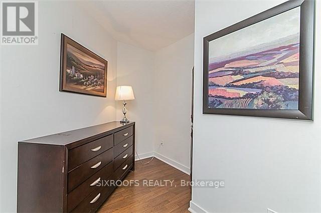 Photo du bâtiment - 5740 Yonge St