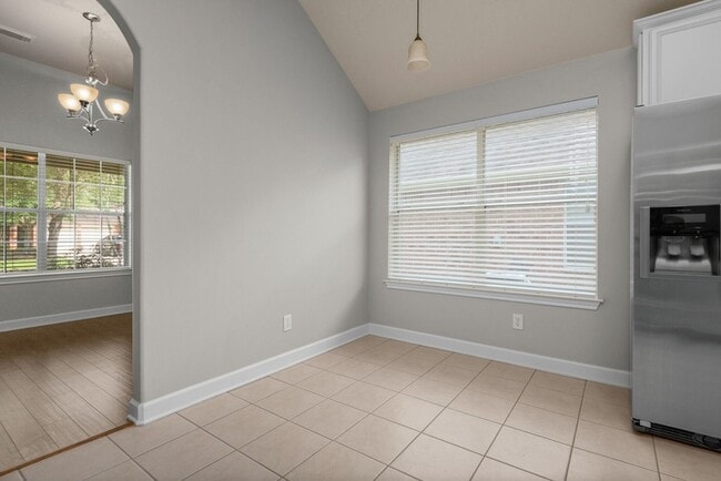 Foto del edificio - 26873 Armor Oaks Dr