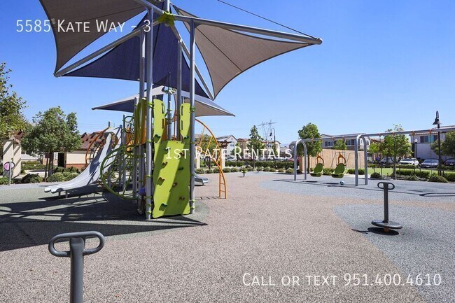 Building Photo - 5585 Kate Way