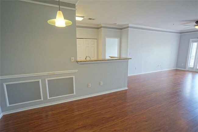 Foto del edificio - 4304 Bayside Village Dr