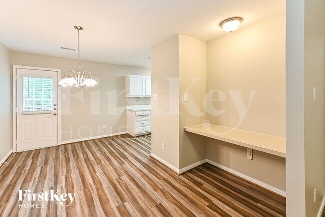 Building Photo - 10939 Mockingbird Pl