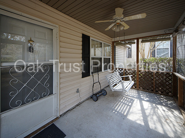 Foto del edificio - 733 Fort Johnson Rd