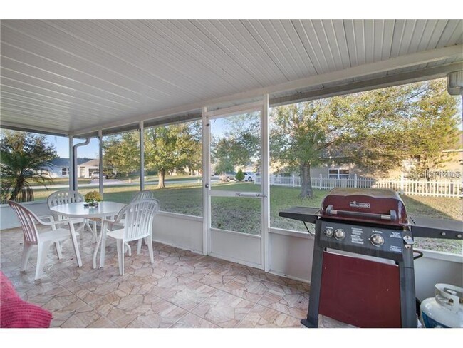 Building Photo - 3160 Santa Cruz Dr