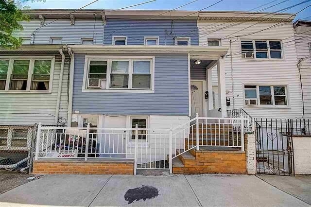 Foto principal - 1 Pierce Ave