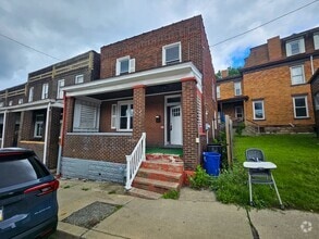 Building Photo - 535 E Warrington Ave