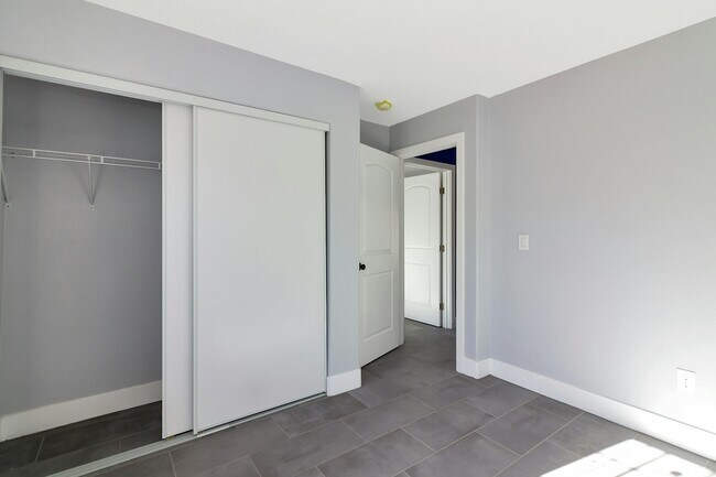 Foto del edificio - 2518 N McCarran St