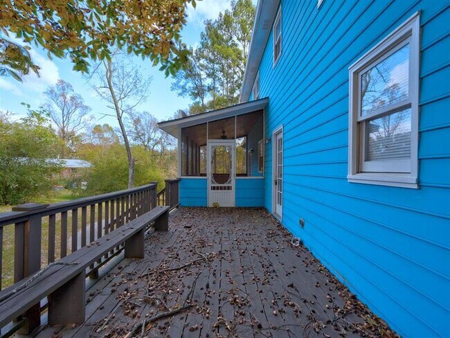 Foto del edificio - 2305 Ridgewood Rd