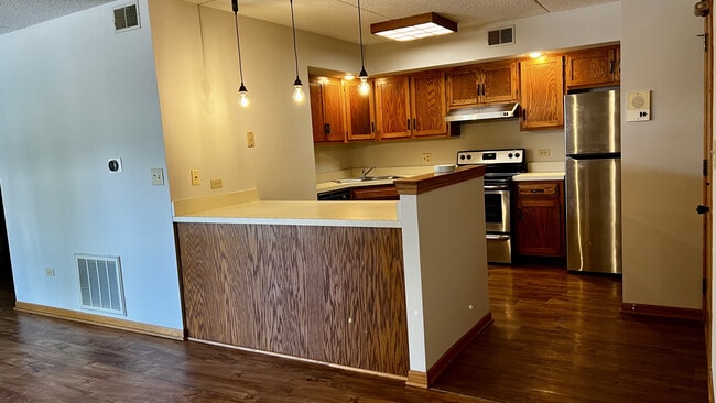 Foto del edificio - 884 N Prairie Ave