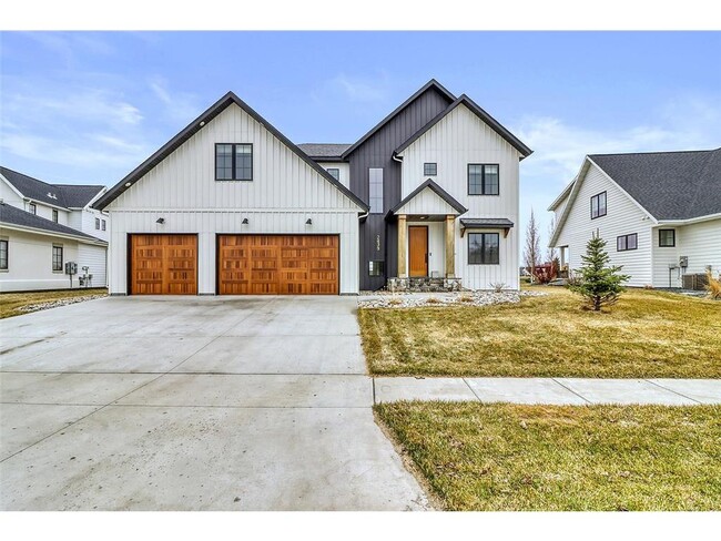 Building Photo - 2439 River's Bend Dr E