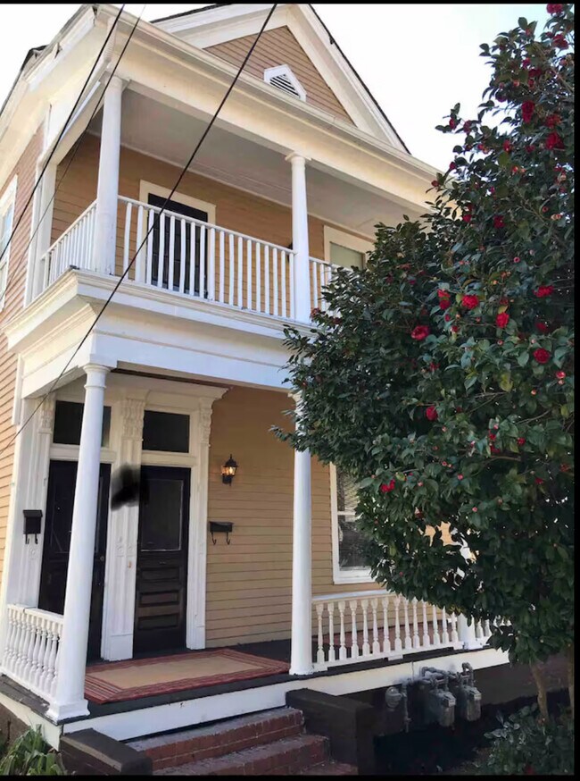 Building Photo - 942 Cole St