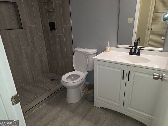 Foto del edificio - 2168 Palmyra Dr