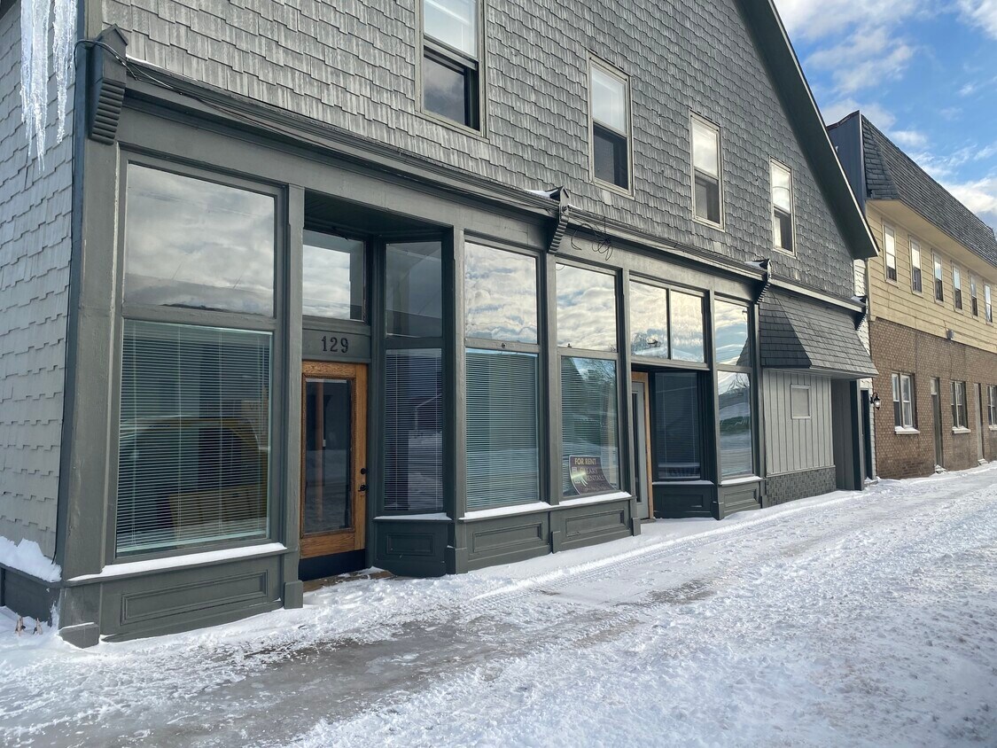 129 E Portage Ave, Sault Sainte Marie, MI 49783 Apartments in Sault