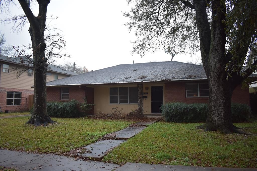 Primary Photo - 3519 Drexel Dr