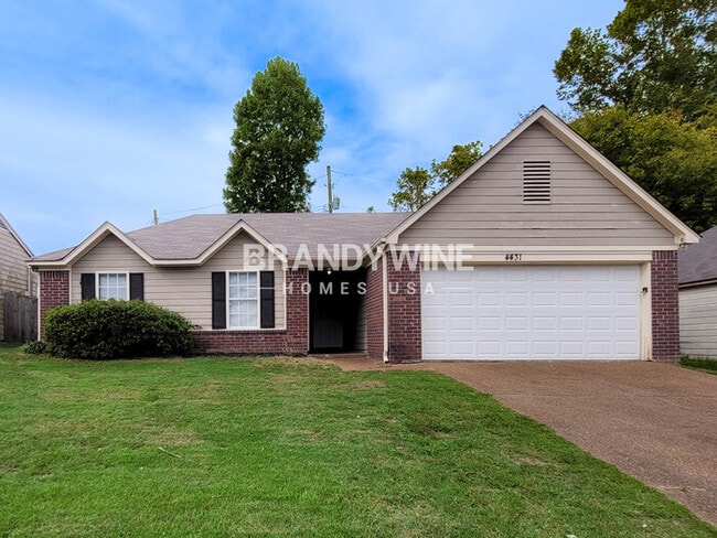 Building Photo - 4431 Grand Pyramid Dr