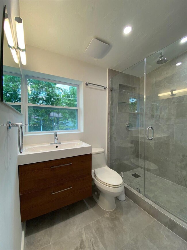 Foto del edificio - 5843 SW 62nd St
