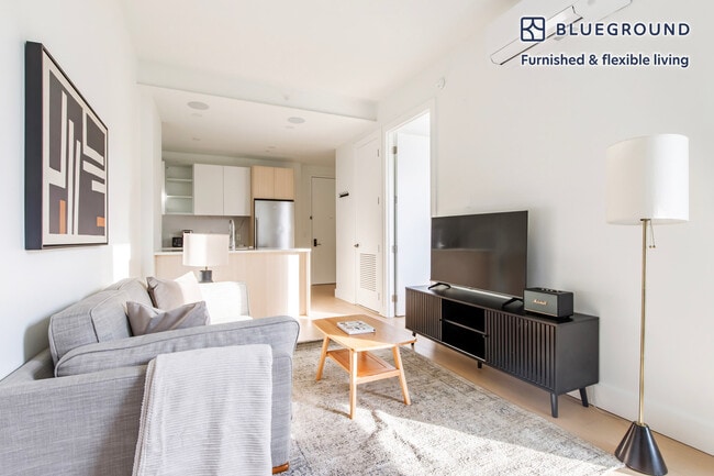 Building Photo - 218 Front St