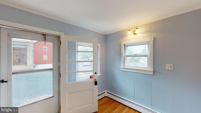 Foto del edificio - 724 MORWOOD Rd