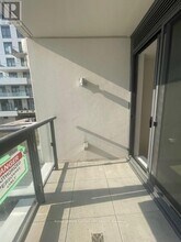 Building Photo - 505-505 Glencairn Ave