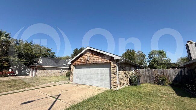 Building Photo - 311 Lemon Dr