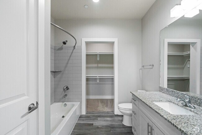 2 habitaciones, 2 baños - 935 pies cuadrados - Baño principal - Azul Apartments