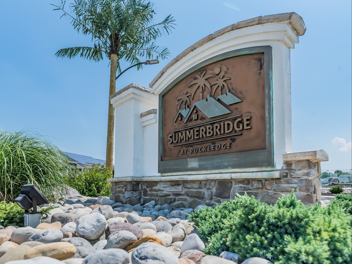 SummerBridge en RockLedge - SummerBridge at RockLedge