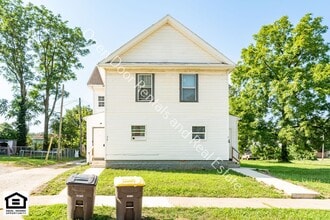 Building Photo - 317-319 W Masterson Ave
