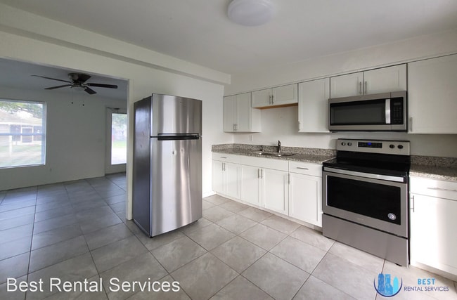 Building Photo - 2 br, 1 bath House - 4177 Highland Loop