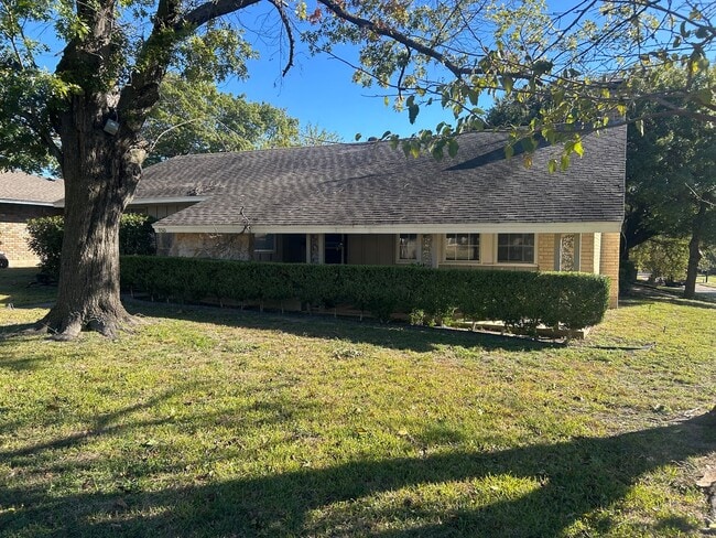 Foto del edificio - 950 Magnolia Ln