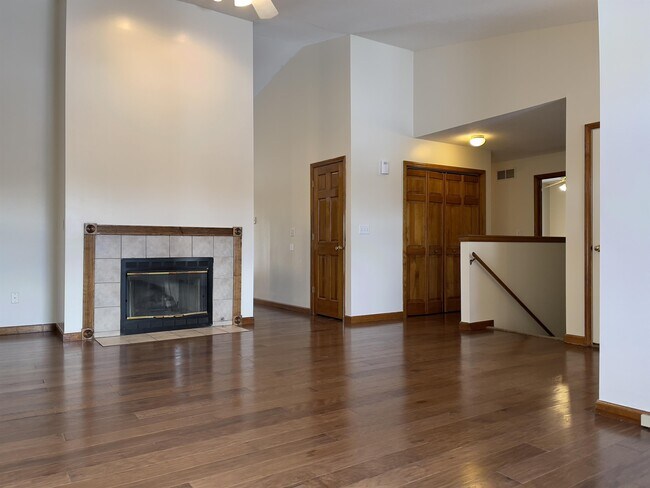 Foto del edificio - 2702 Findley Dr