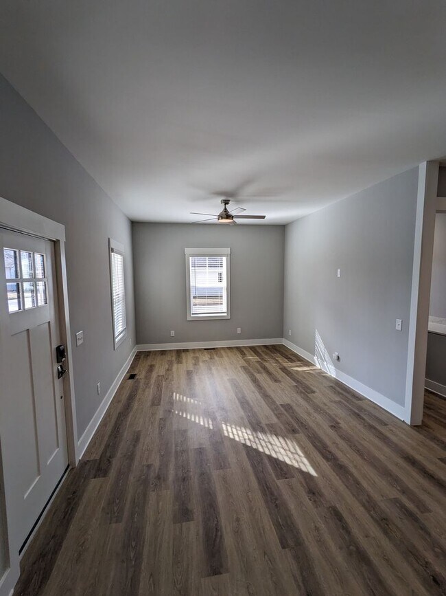 Foto del edificio - 3 Bedroom Renovated Ranch in Mooresville