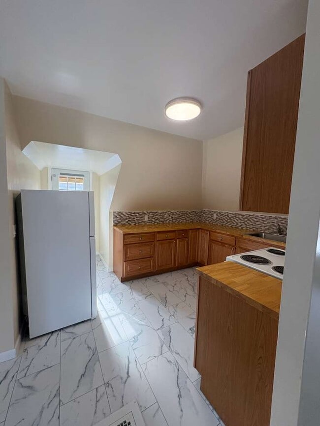 Building Photo - 1400 Ella T Grasso Blvd