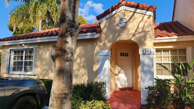 Foto del edificio - 1365 Springside Dr