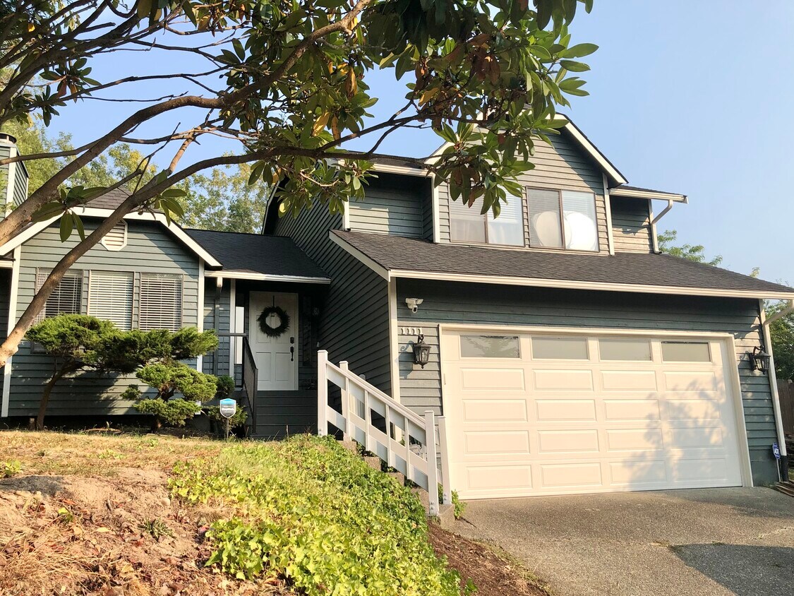 1111 S 27th Pl, Renton, WA 98055 House Rental in Renton, WA