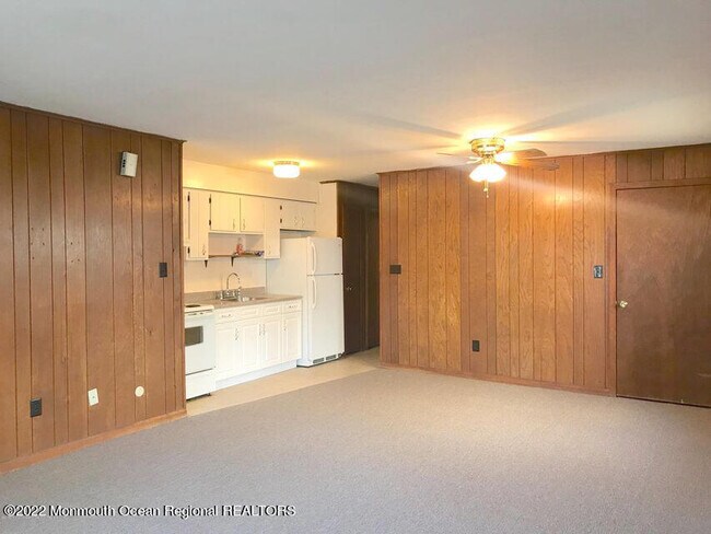 Building Photo - 70 Mt Hermon Way