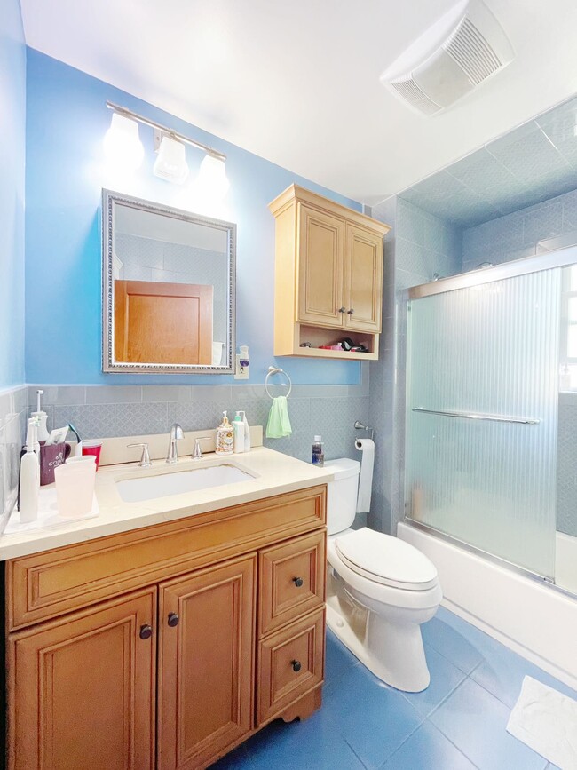 Photo - 101 Lexington St House