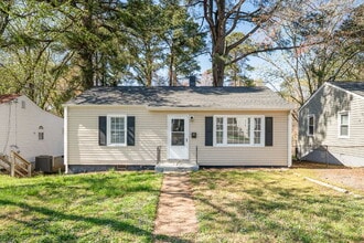 Building Photo - 132 N Elm Ave