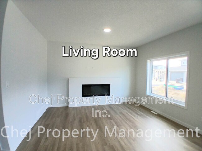 Building Photo - 16517-16520 20 Ave SW