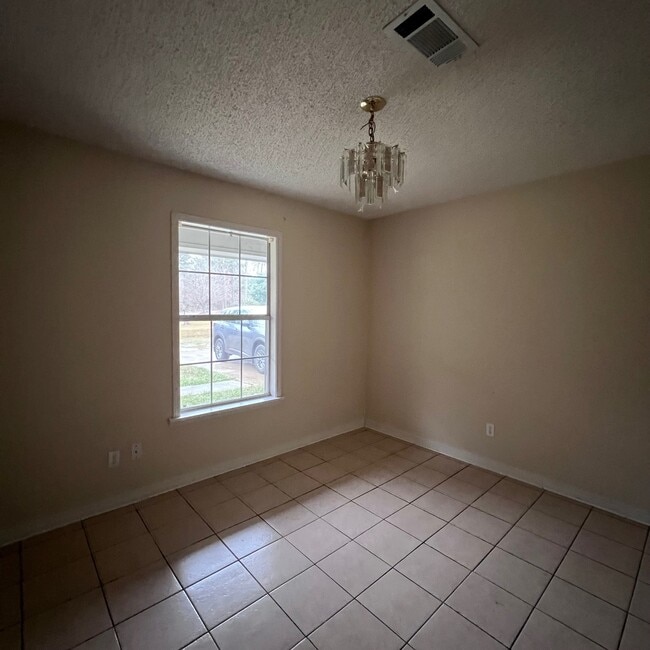 Foto del edificio - 161 Pinehill Mnr