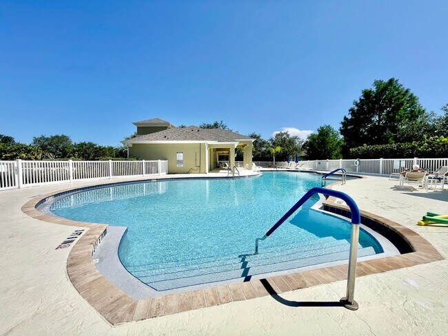 Foto del edificio - 3+ Bedroom quality built home in desirable...