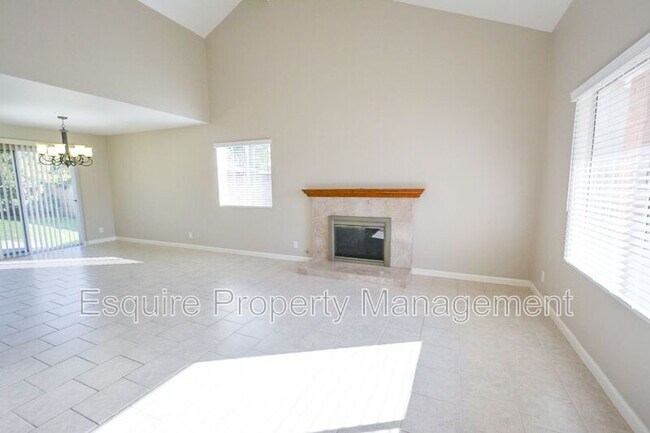 Foto del edificio - 1170 Novato Dr